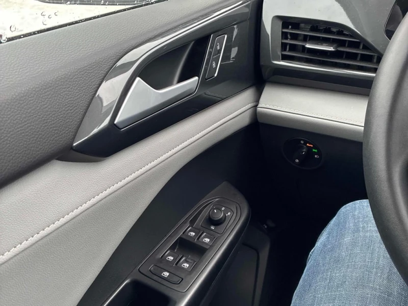 VW Taos * Highline * CARFAX * , снимка 11 - Автомобили и джипове - 53186830