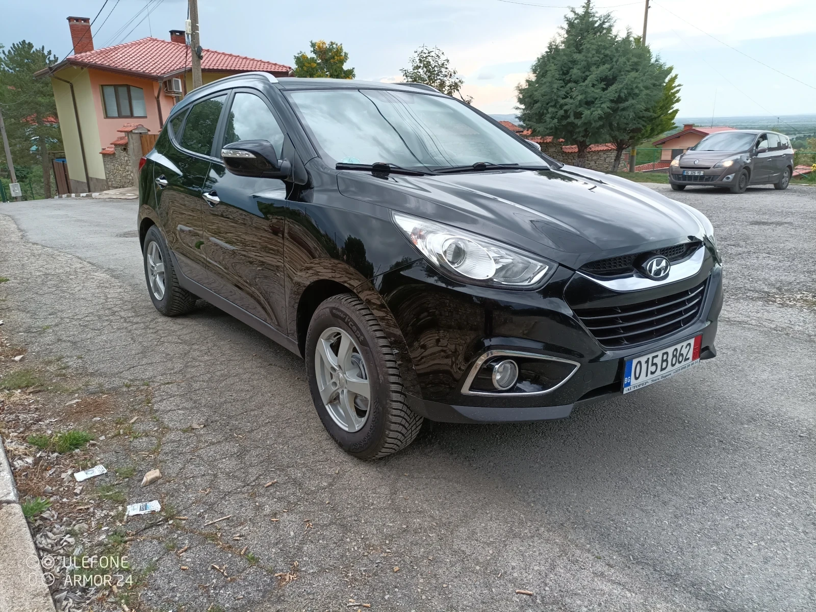 Hyundai IX35 2.0 газ навигация 4/4 - изображение 3