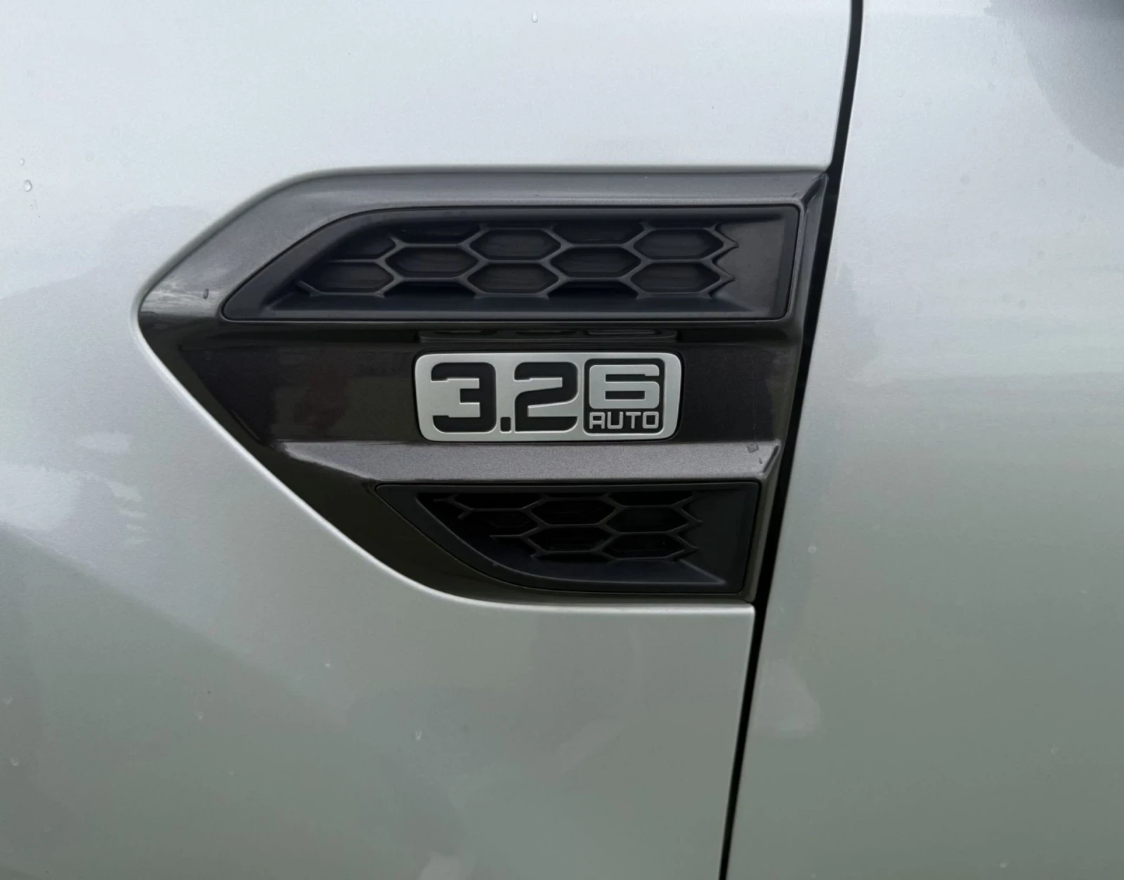 Ford Ranger 3.2TDCI A6 WILDTRAK 4х4 - изображение 9