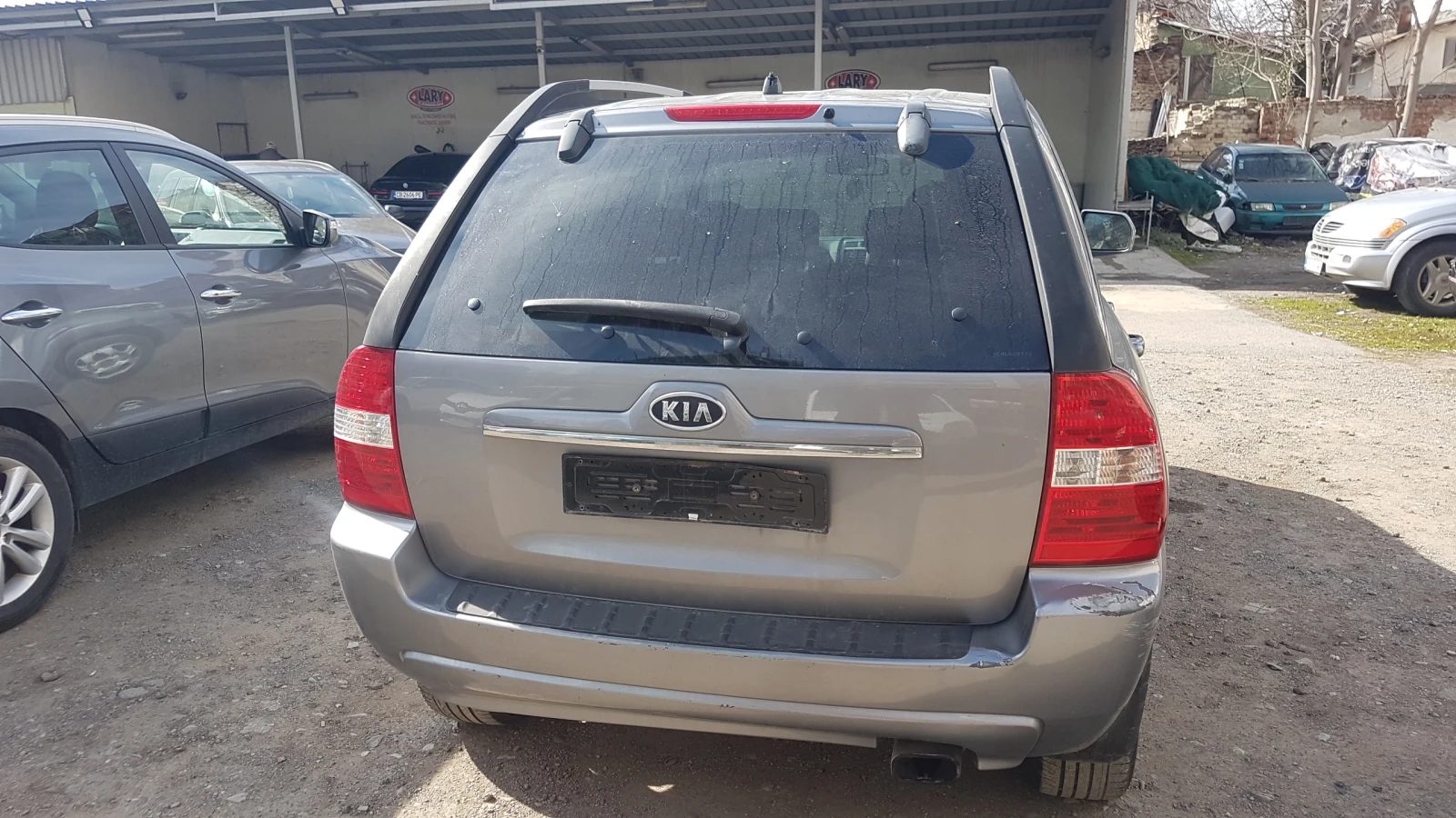 Kia Sportage 2.0i GAZ, снимка 3 - Автомобили и джипове - 53783016