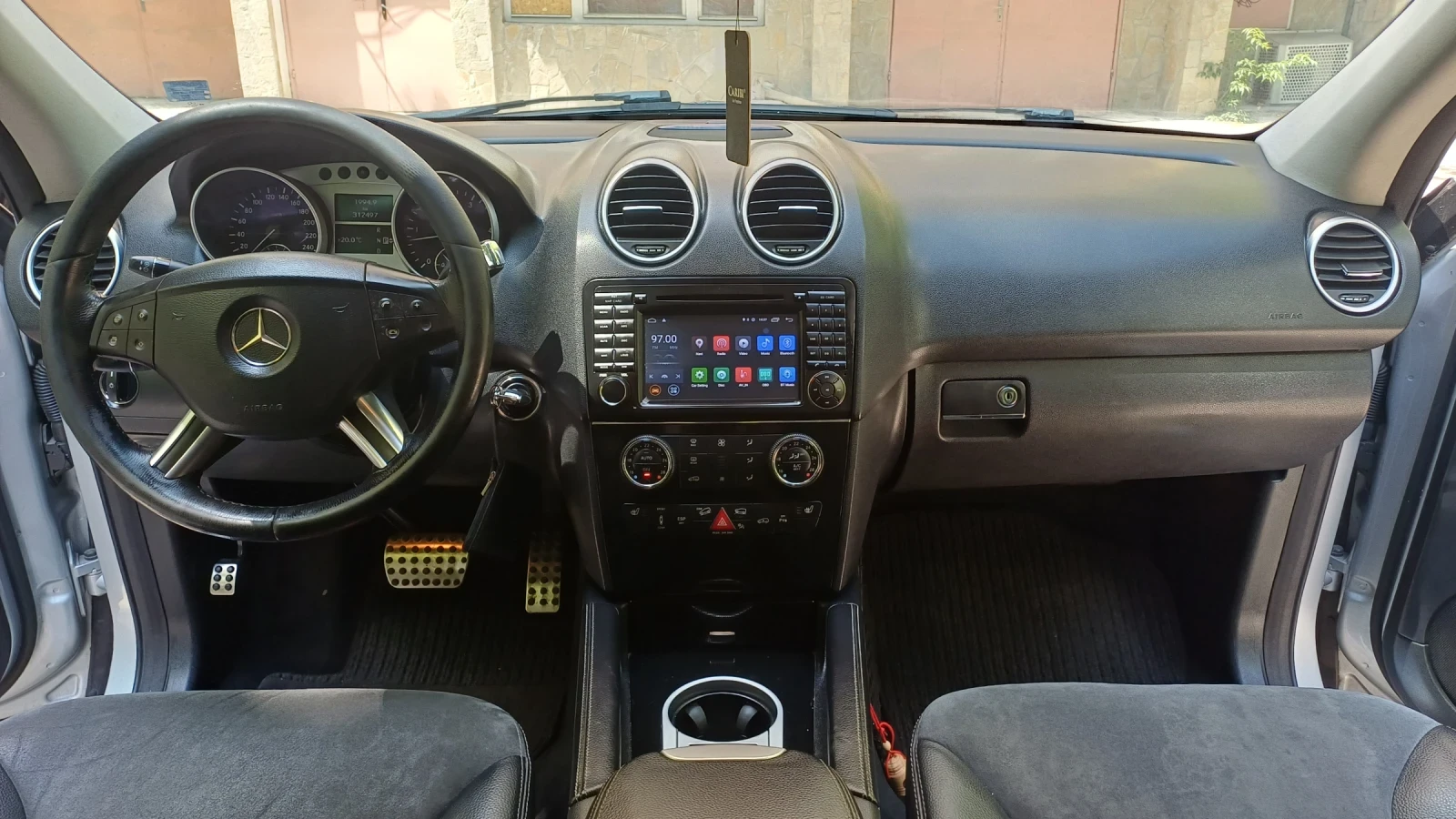 Mercedes-Benz ML 320, снимка 9 - Автомобили и джипове - 54795769