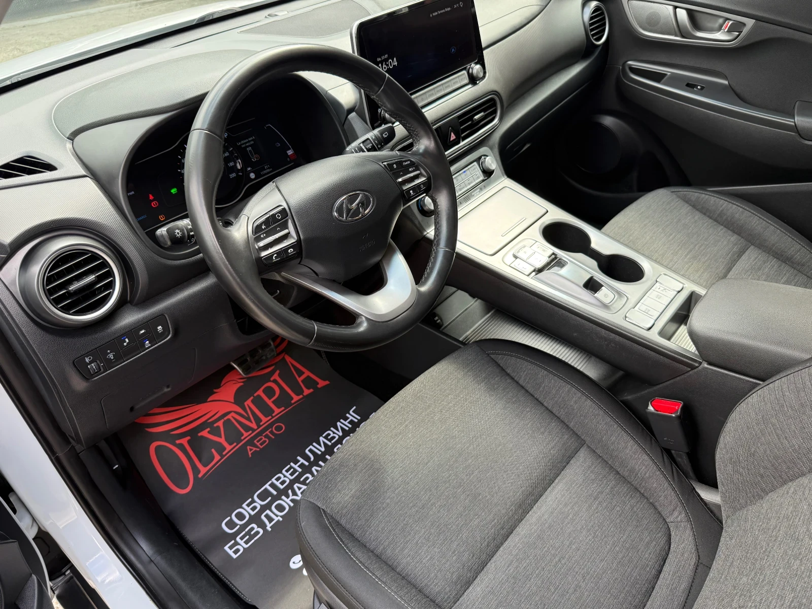 Hyundai Kona 64kWh 204hp. ТЕРМОПОМПА SOH98.8%, снимка 6 - Автомобили и джипове - 54946789