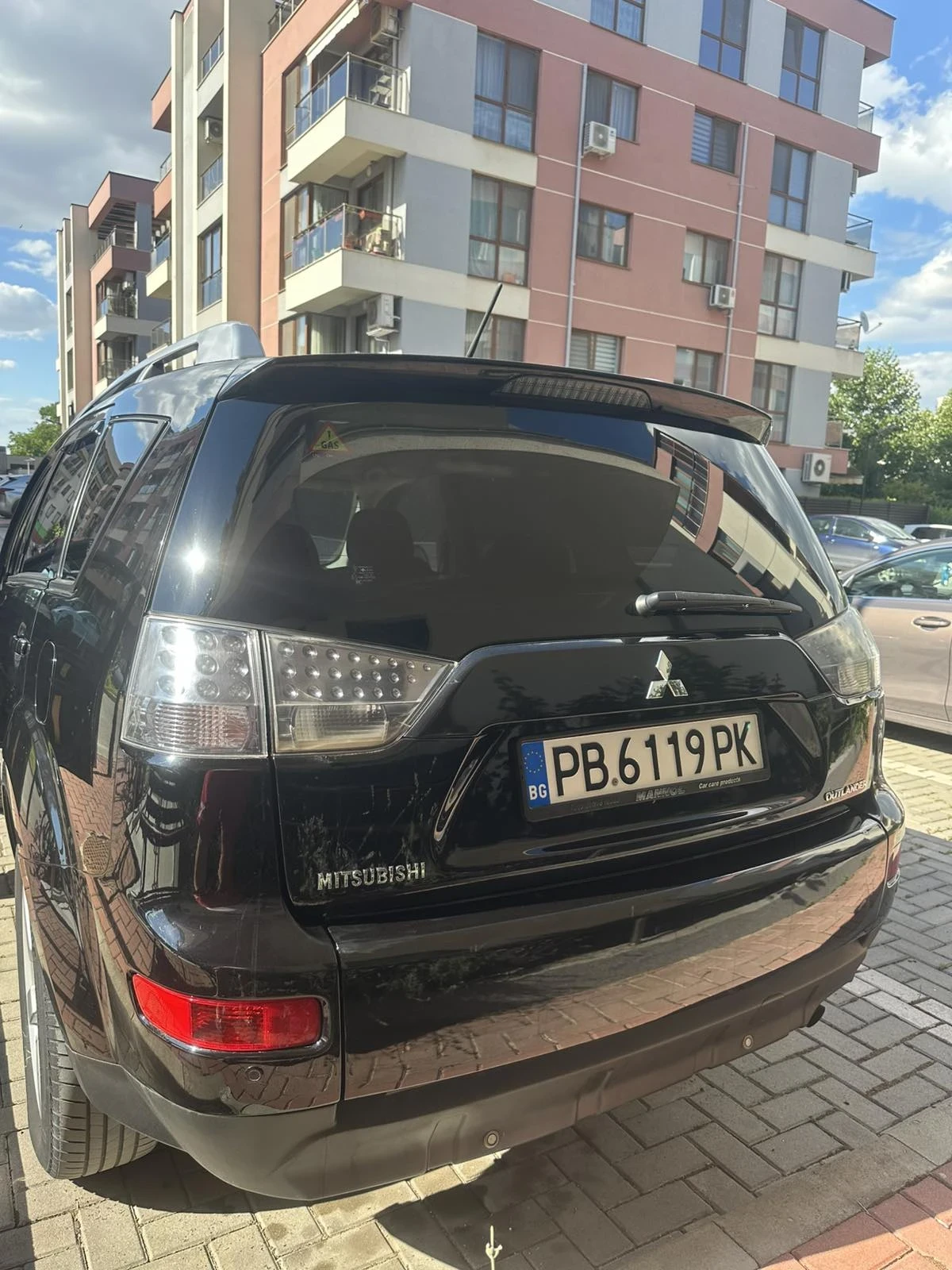Mitsubishi Outlander, снимка 8 - Автомобили и джипове - 55164626
