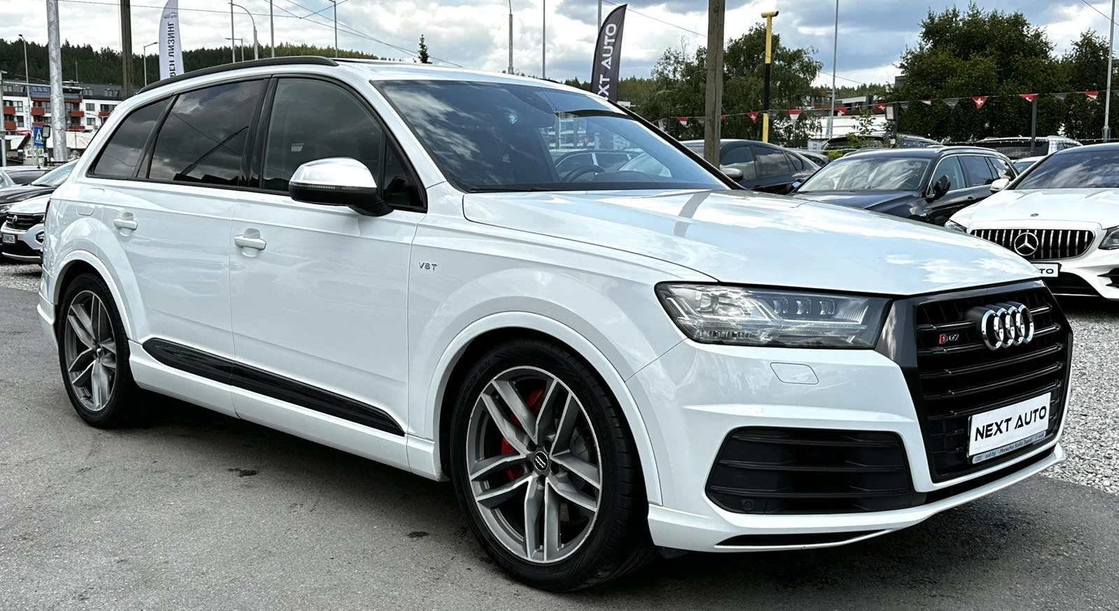 Audi SQ7 4.0TDI V8 435HP MATRIX PANO BOSE EU6C, снимка 3 - Автомобили и джипове - 55177300