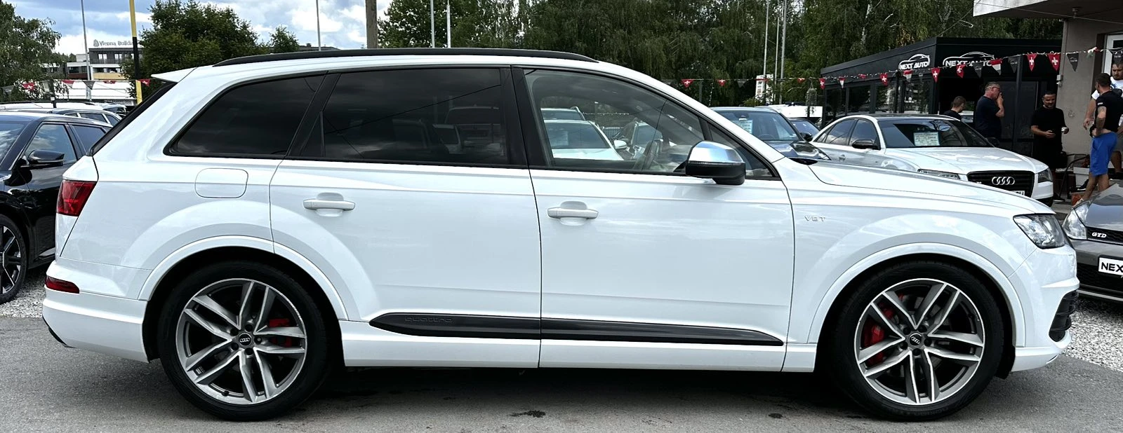 Audi SQ7 4.0TDI V8 435HP MATRIX PANO BOSE EU6C, снимка 4 - Автомобили и джипове - 55177300