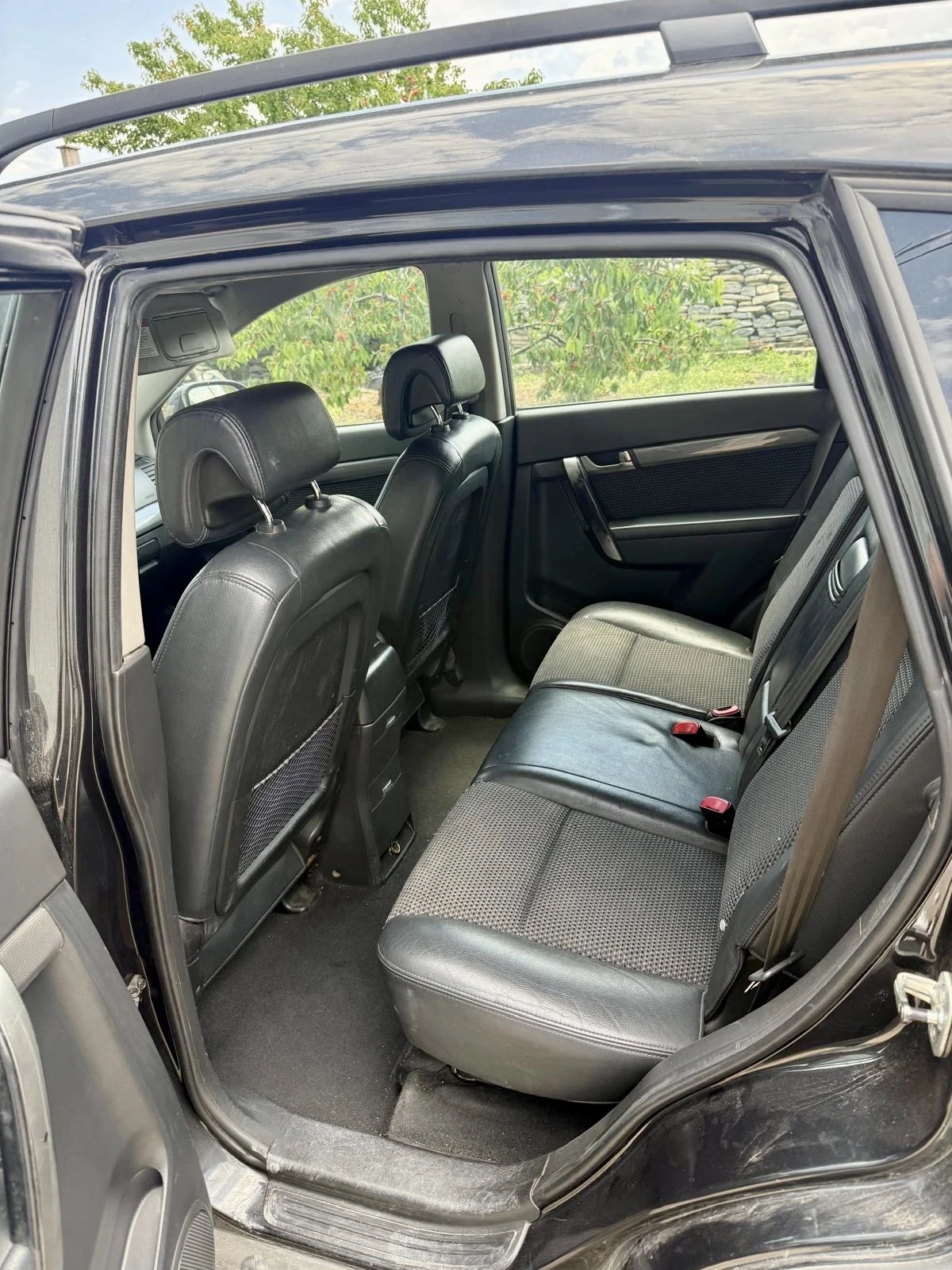 Chevrolet Captiva 2.4 Газ/Бензин, 6+ 1 места, снимка 6 - Автомобили и джипове - 55385098