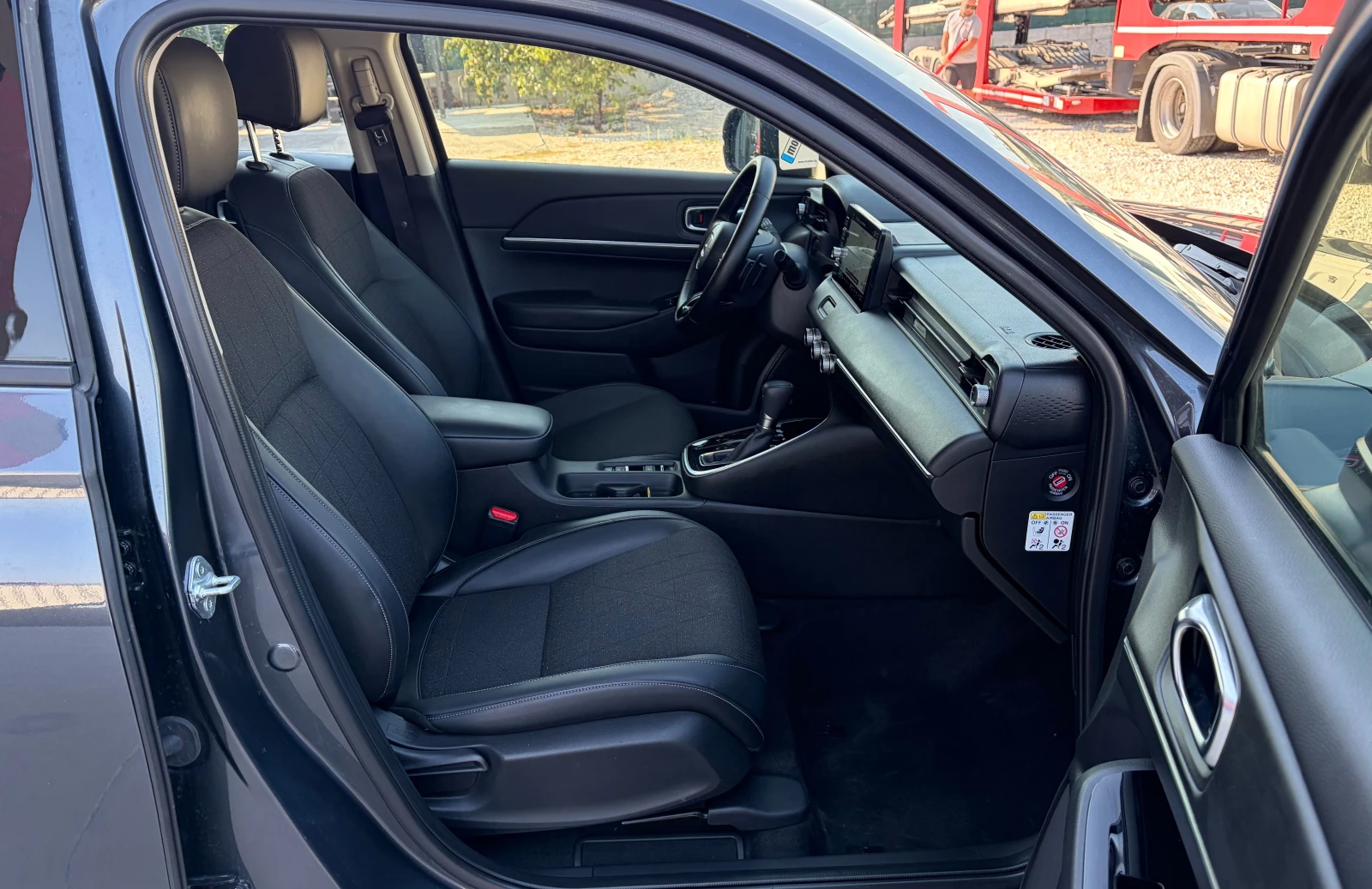 Honda Hr-v 1.5 e:HEV, снимка 12 - Автомобили и джипове - 55698760