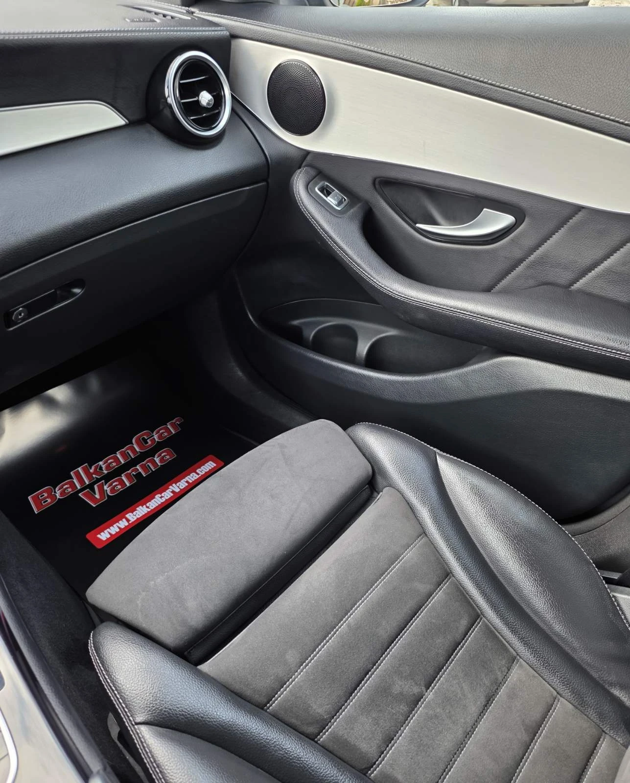 Mercedes-Benz GLC 200d 4 MATIC COUPE AMG Premium, снимка 12 - Автомобили и джипове - 56169384