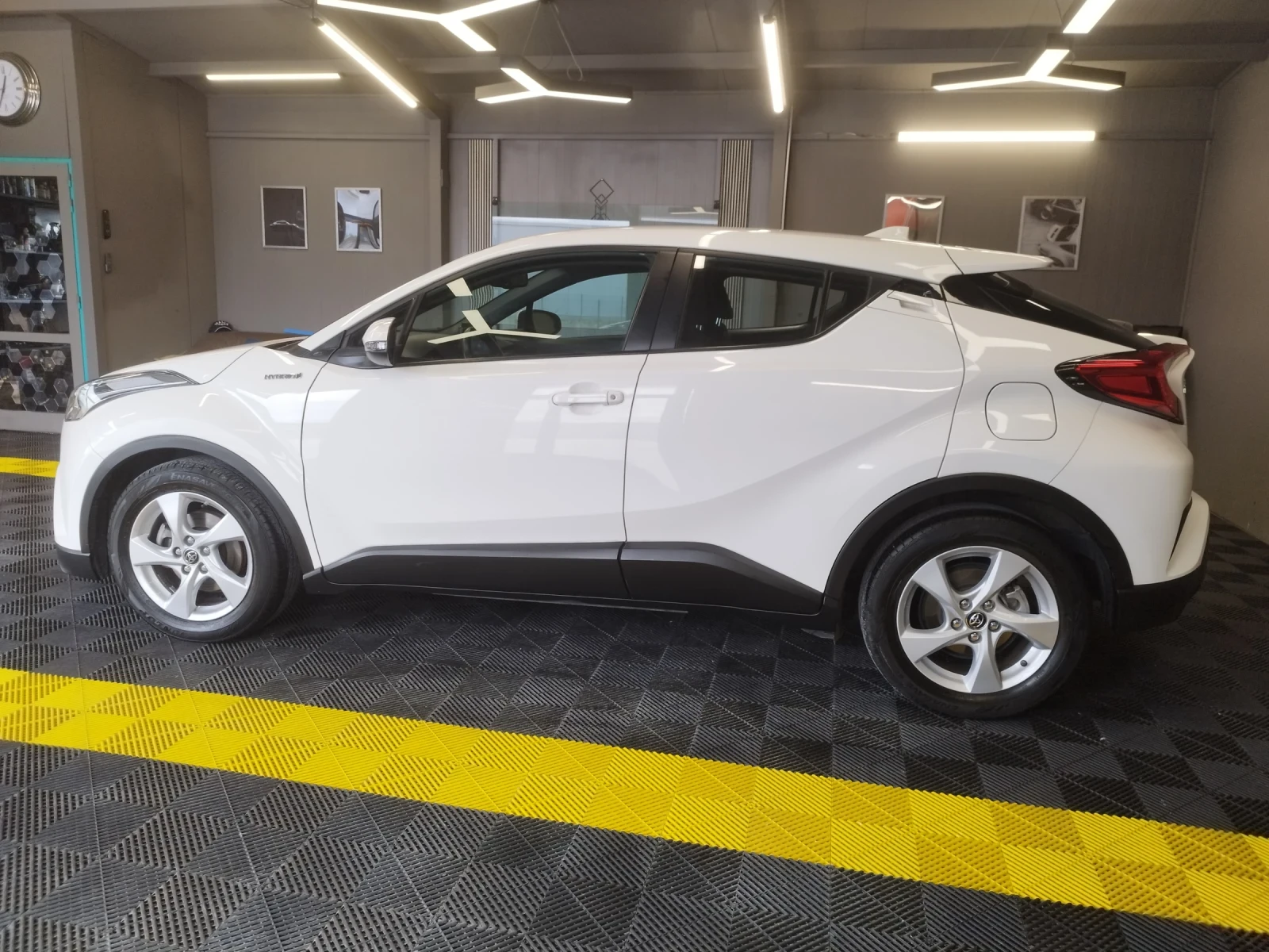 Toyota C-HR 1.8 hybrid 105000km | Mobile.bg � ����������� 4