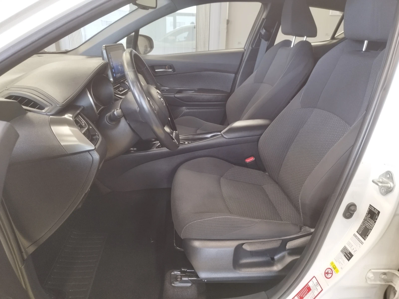 Toyota C-HR 1.8 hybrid 105000km | Mobile.bg � ����������� 13
