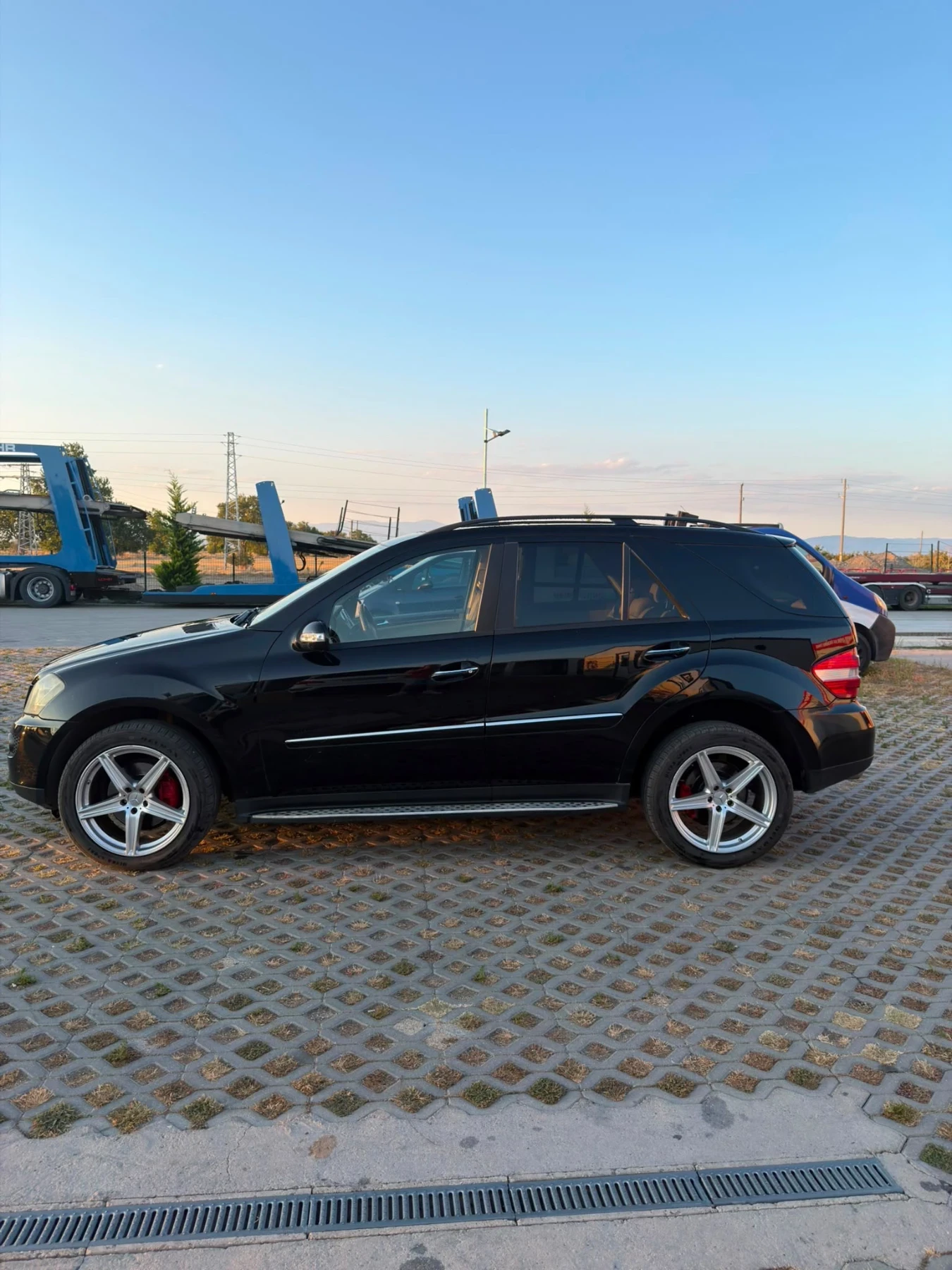 Mercedes-Benz ML 320, снимка 2 - Автомобили и джипове - 56712740