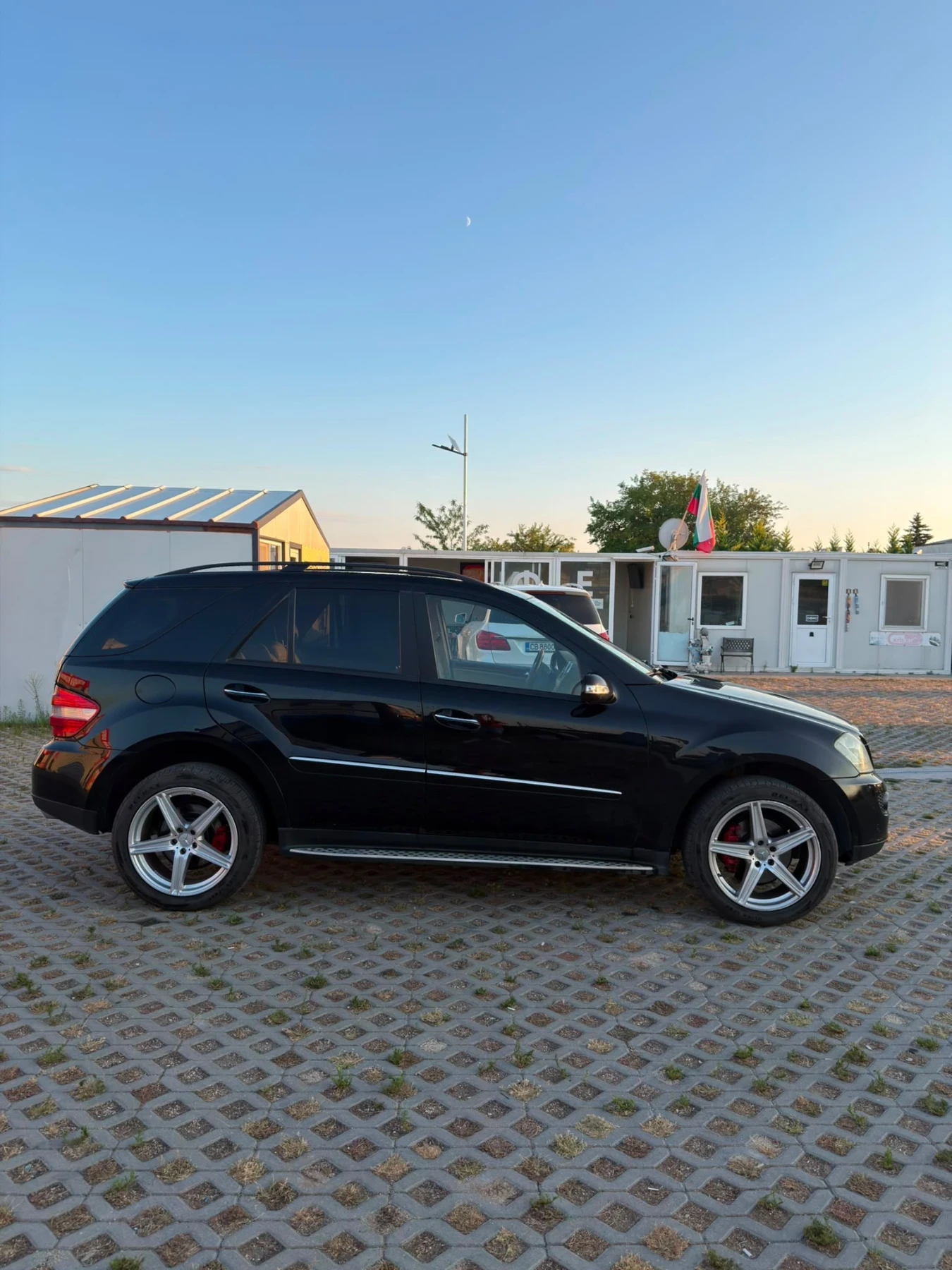 Mercedes-Benz ML 320, снимка 4 - Автомобили и джипове - 56712740