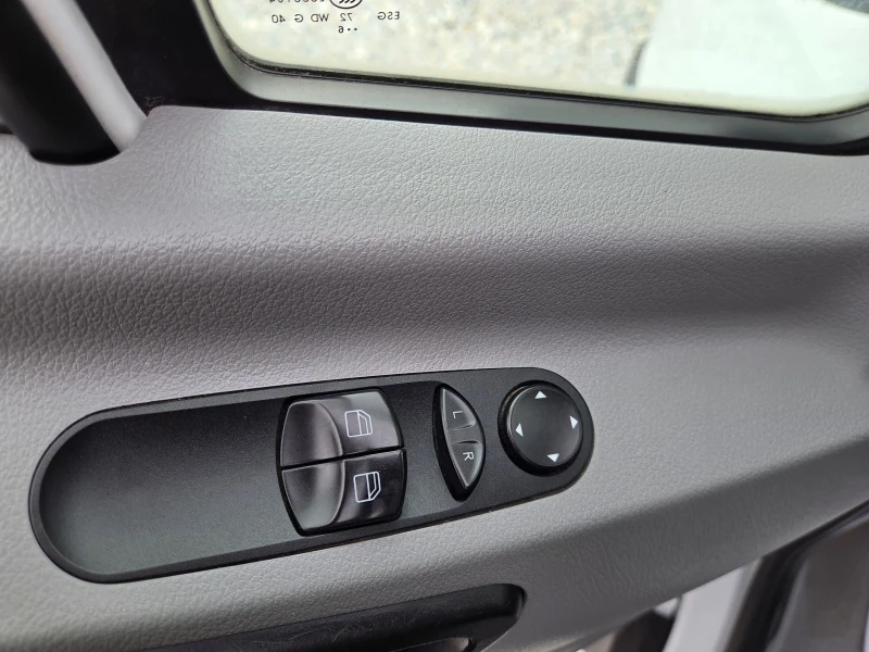 Mercedes-Benz Sprinter 319 CDI, Макси, Нави, Клима, ЕВРО 6, снимка 12 - Бусове и автобуси - 53403550