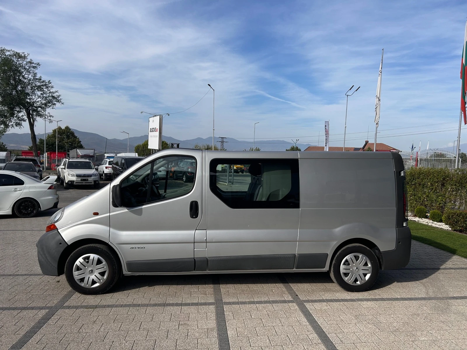 Renault Trafic 1.9dCI 6-местен Клима  - изображение 3