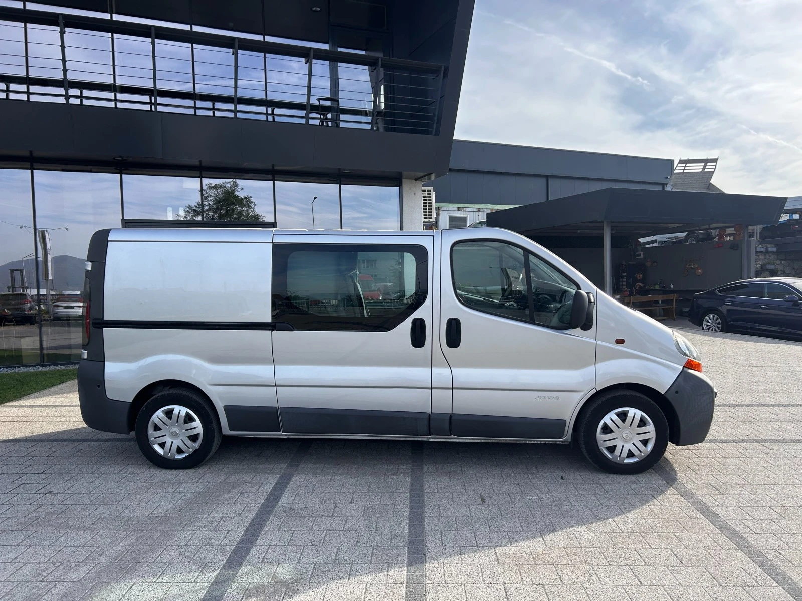 Renault Trafic 1.9dCI 6-местен Клима  - изображение 6