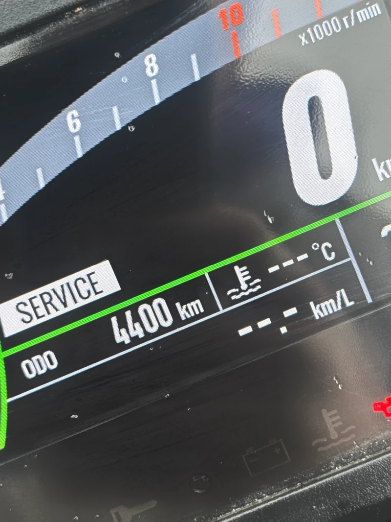 Kawasaki Z 900i 4000KM, снимка 8 - Мотоциклети и мототехника - 53474757