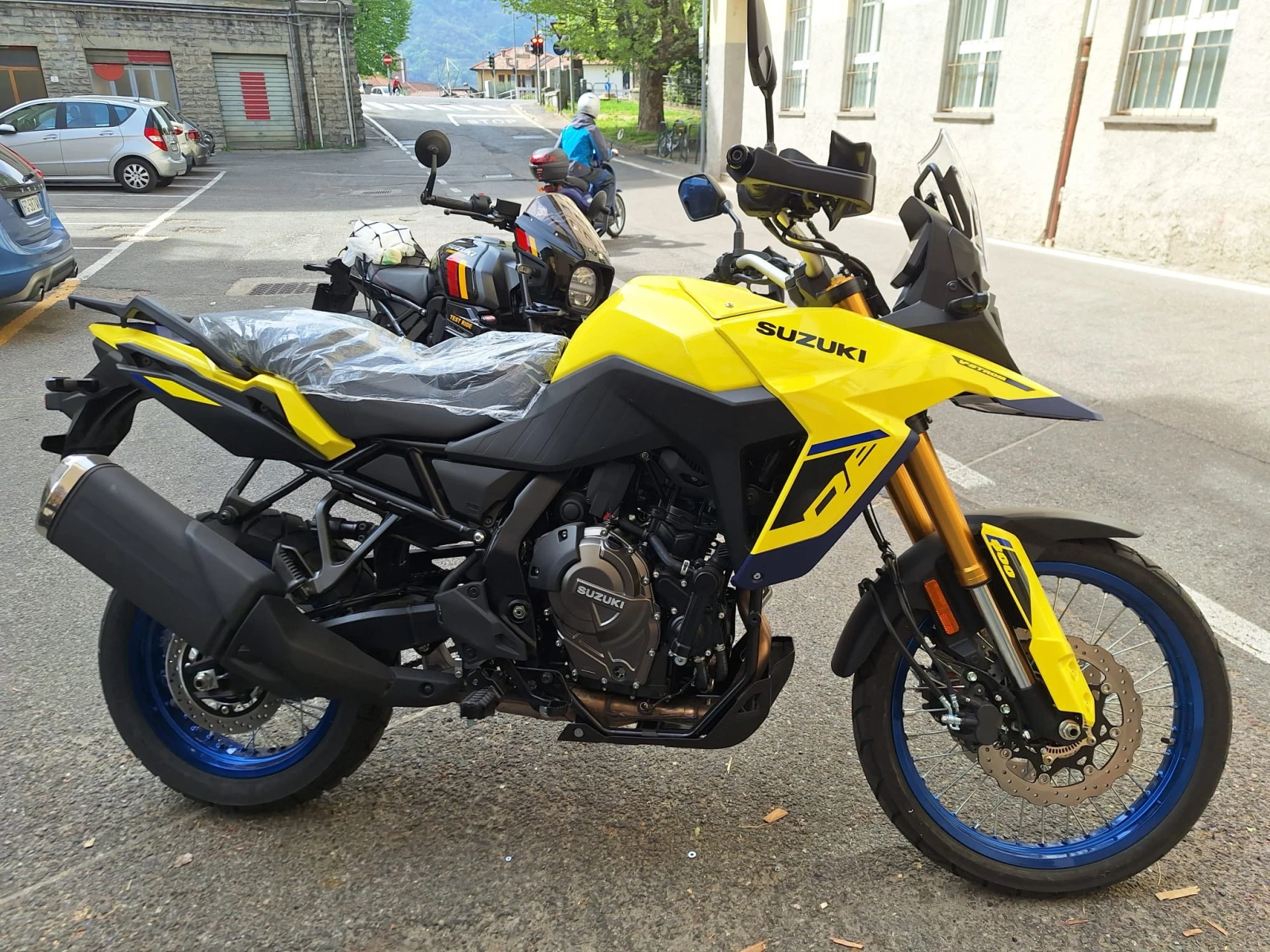 Suzuki V-strom 800 DE Quickshifter, Blipper | Auto.bg — изображение 1