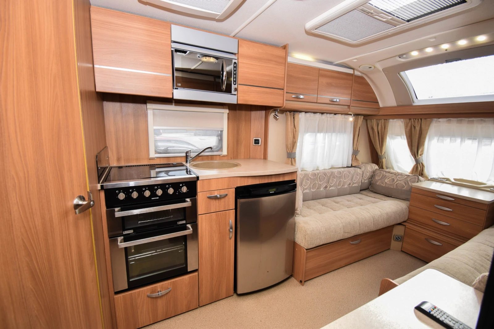 Каравана Sprite Cruzer 460SR - изображение 6