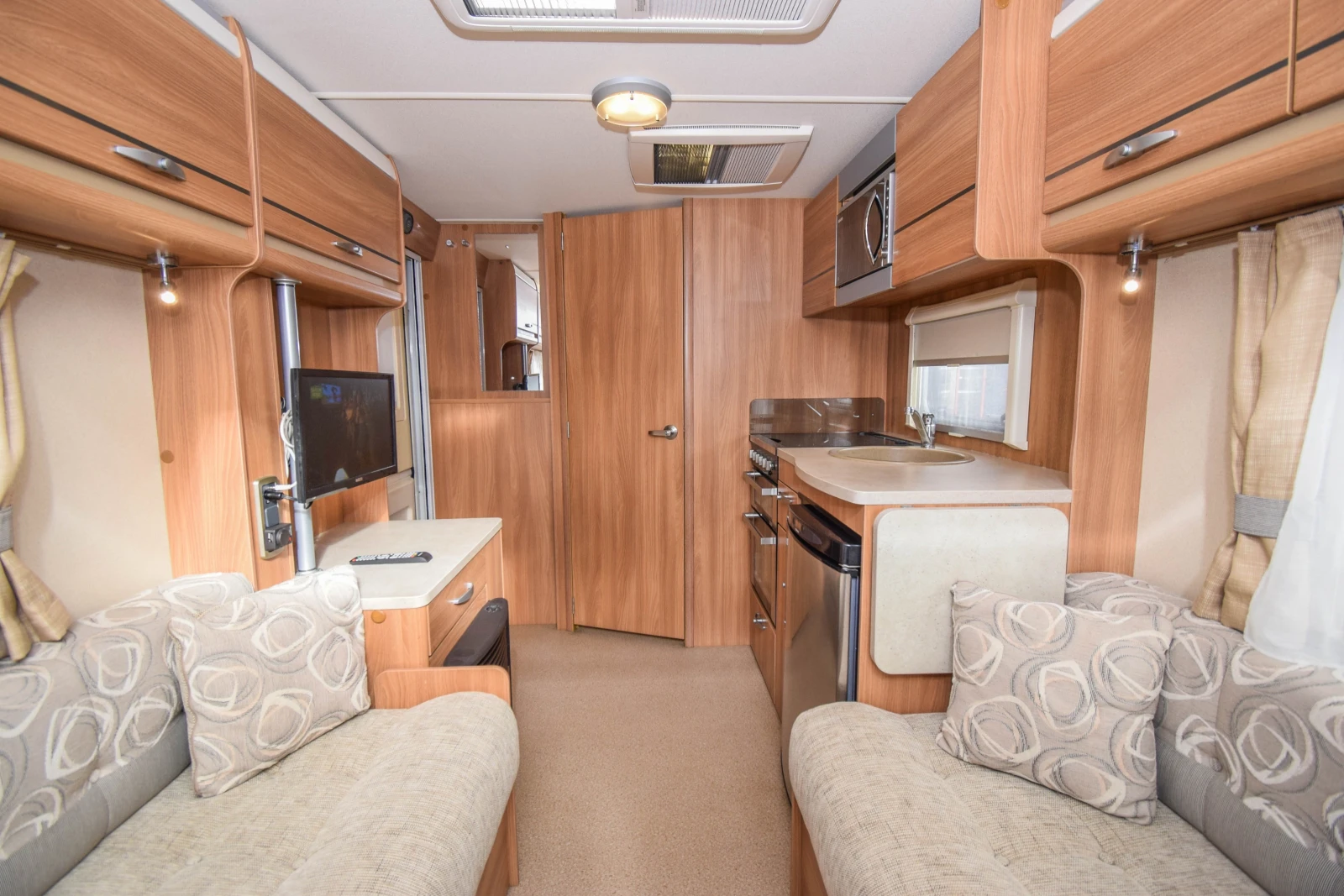 �������� Sprite Cruzer 460SR | Mobile.bg � ����������� 11