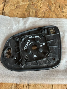 Дясно огледало стъкло за Toyota 4-Runner. 14-18г. Тойота 4рънър., снимка 2 - Части - 53572235