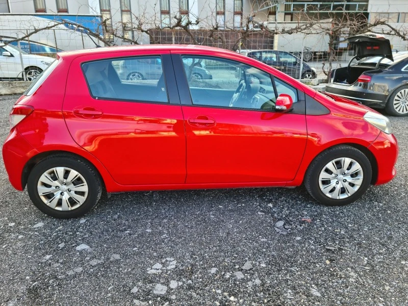 Toyota Yaris 1, 3vvti, EURO-5B, снимка 4 - Автомобили и джипове - 47173948