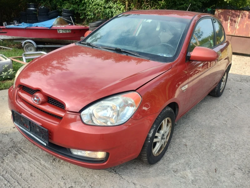 Hyundai Accent 1.5crdi, снимка 2 - Автомобили и джипове - 46985752