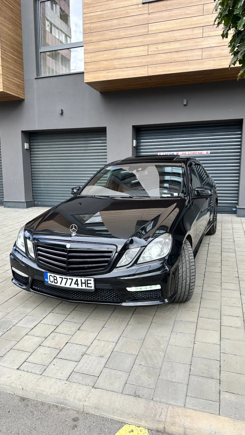 Mercedes-Benz E 350 3.5* 4MATIC* //AMG, снимка 3 - Автомобили и джипове - 47535832