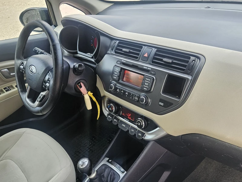 Kia Rio 1.2i* Климатроник* Edition* Led, снимка 16 - Автомобили и джипове - 48677056