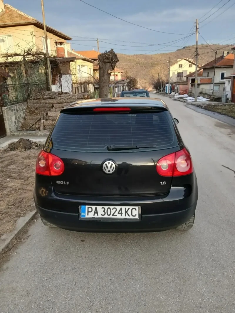 VW Golf, снимка 1 - Автомобили и джипове - 48896917