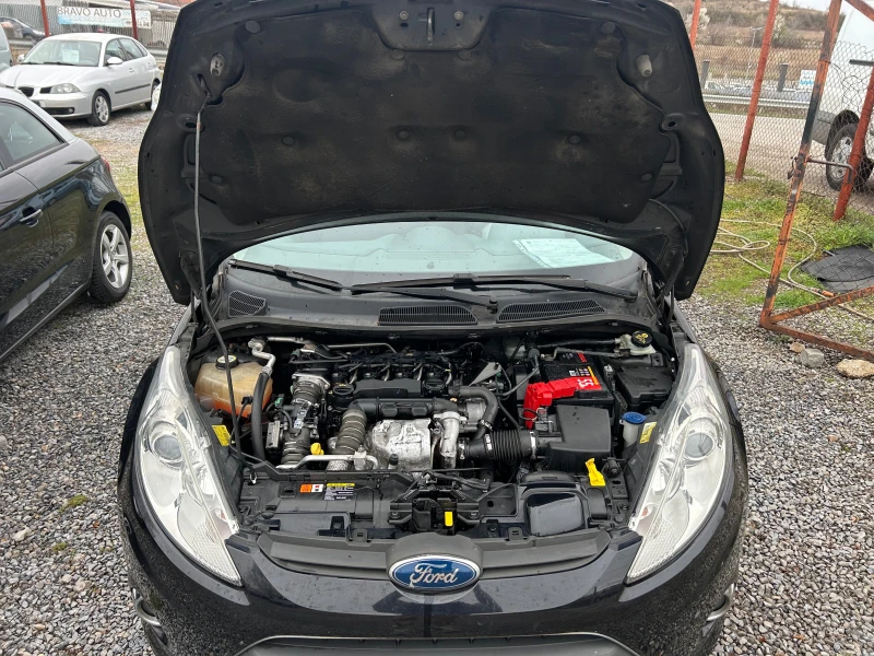 Ford Fiesta 1.6, снимка 14 - Автомобили и джипове - 49604450