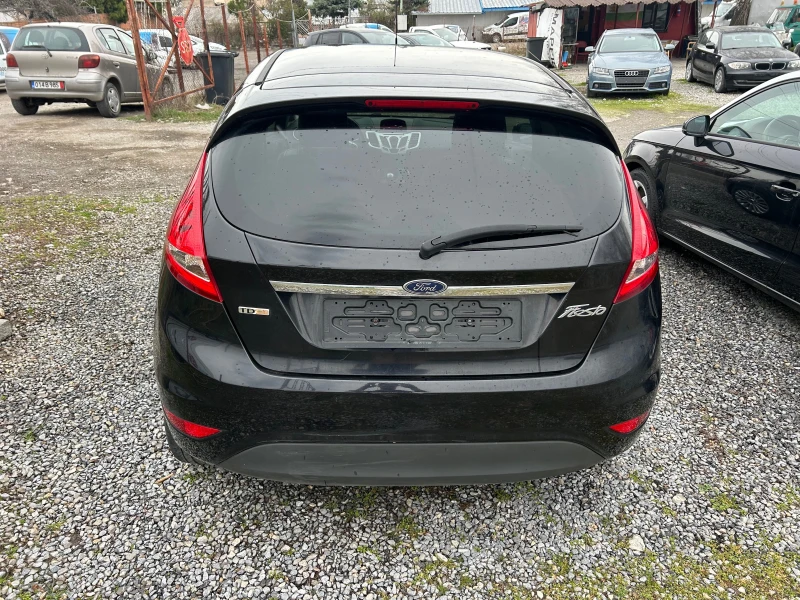 Ford Fiesta 1.6, снимка 5 - Автомобили и джипове - 49604450