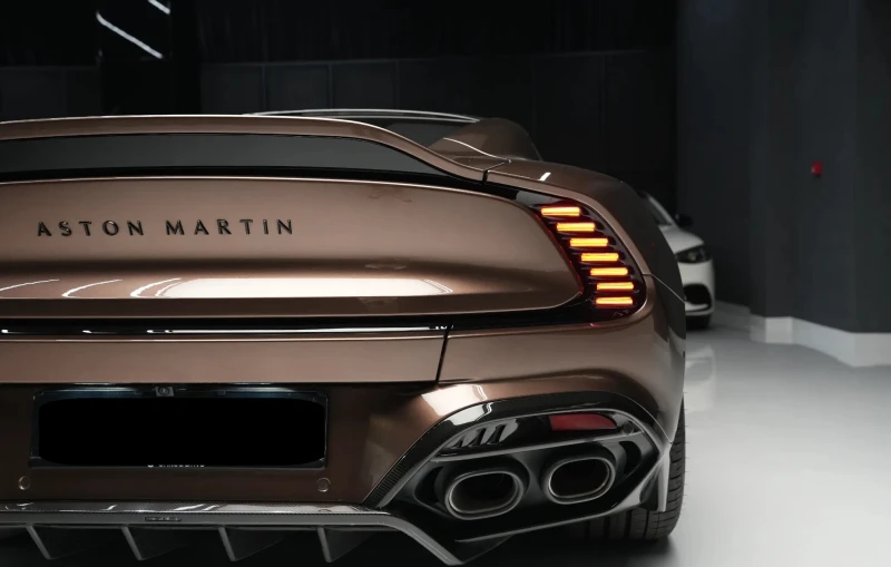 Aston Martin Vanquish III 5.2 V12, снимка 10 - Автомобили и джипове - 50771145