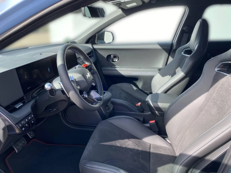 Hyundai Ioniq 5 N* AWD* DISTR* KEYLESS* 360CAM* MEMORY* , снимка 5 - Автомобили и джипове - 52120192