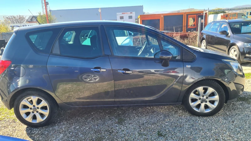 Opel Meriva 1.4 benzin автоматик, снимка 3 - Автомобили и джипове - 52649362