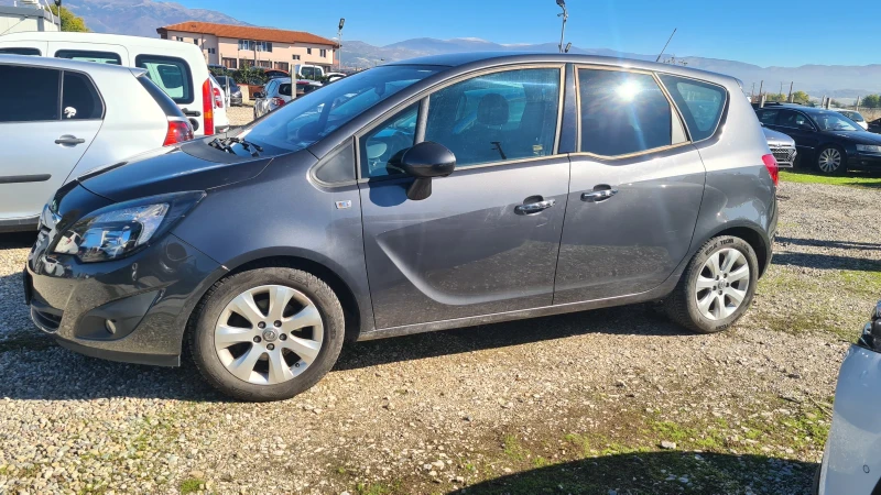 Opel Meriva 1.4 benzin автоматик, снимка 2 - Автомобили и джипове - 52649362
