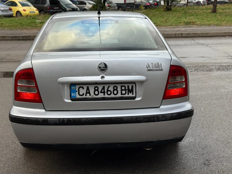 Skoda Octavia 1.8 T, снимка 5 - Автомобили и джипове - 52641739