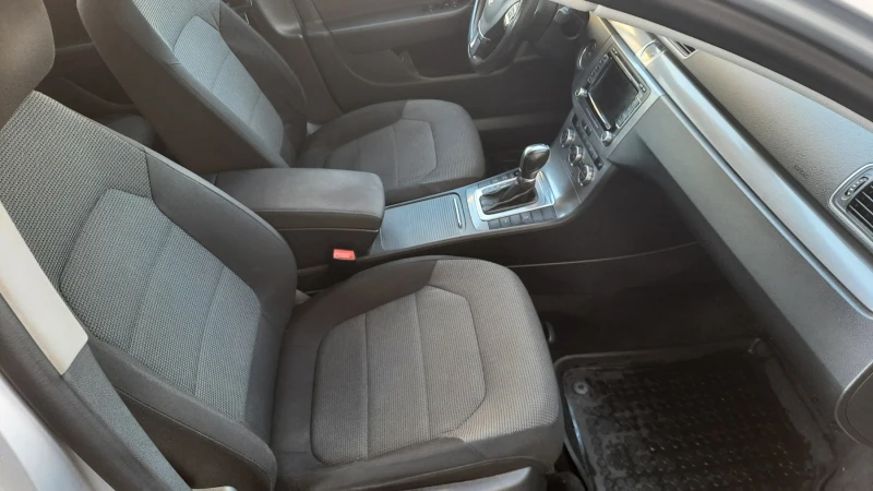 VW Passat 2.0TDI 4MOTION, снимка 8 - Автомобили и джипове - 52537845
