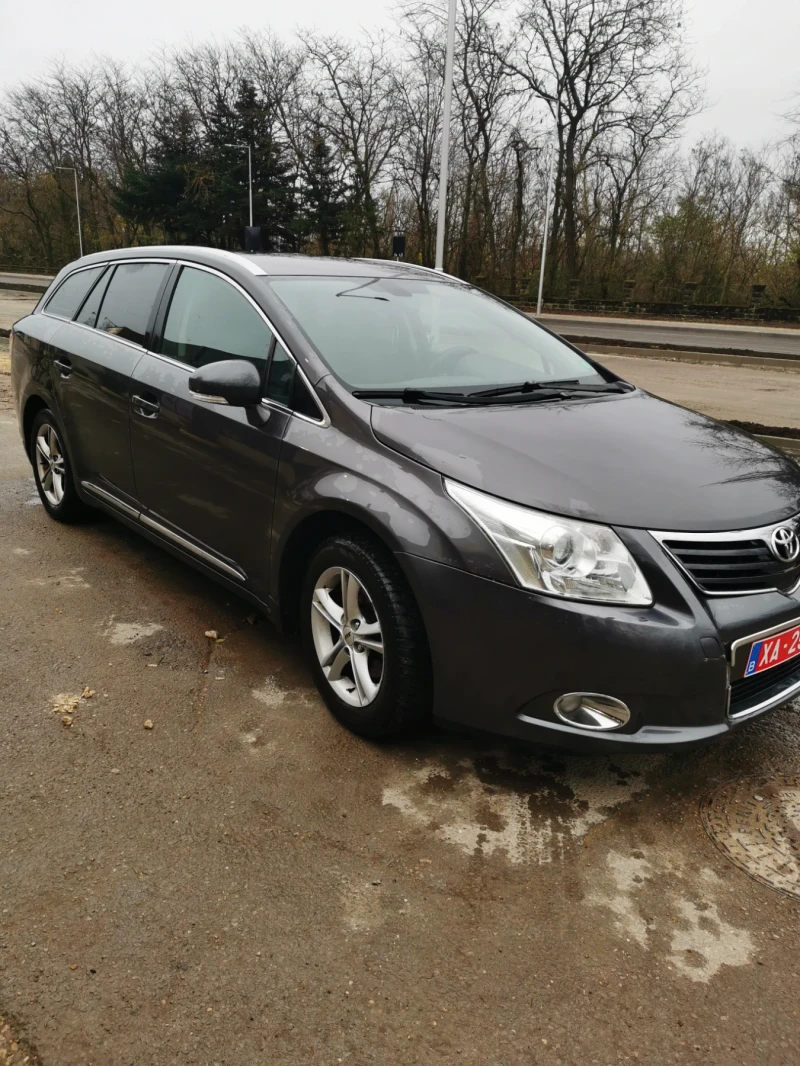 Toyota Avensis 2.0D4D, снимка 2 - Автомобили и джипове - 52682061