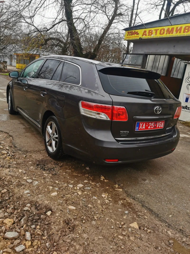 Toyota Avensis 2.0D4D, снимка 7 - Автомобили и джипове - 52682061