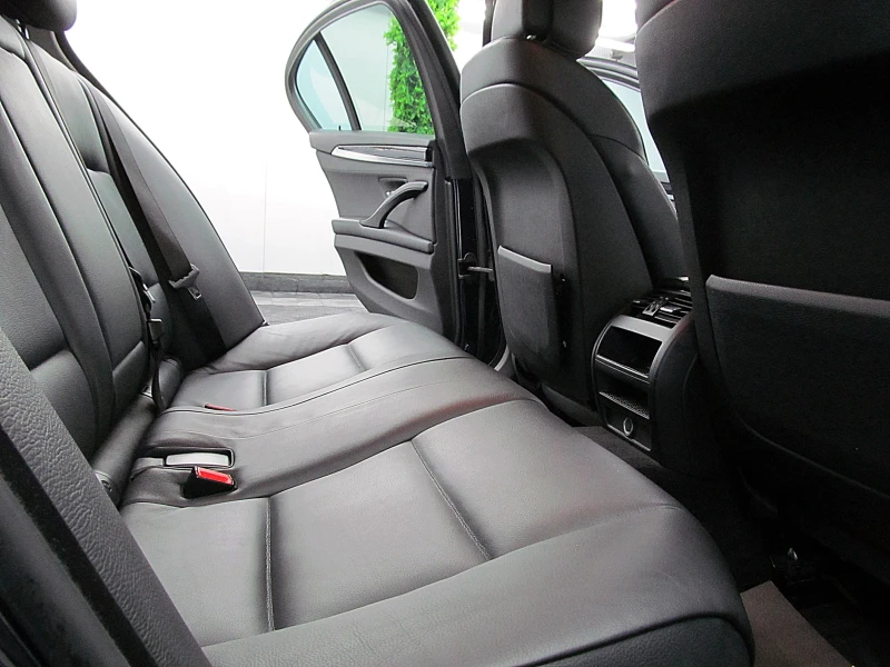 BMW 530 Xdrive/START STOP/KeylessGo/ СОБСТВЕН ЛИЗИНГ, снимка 10 - Автомобили и джипове - 52704526