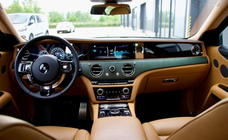 Rolls-Royce Ghost, снимка 4 - Автомобили и джипове - 52828625