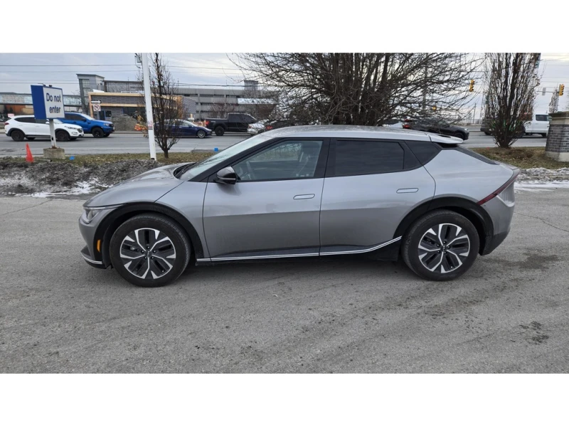 Kia EV6  Wind* Long Range* CAMERA* KEYLESS* , снимка 8 - Автомобили и джипове - 53330110