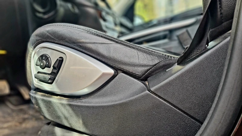 Mercedes-Benz ML 550 550, снимка 7 - Автомобили и джипове - 53483300