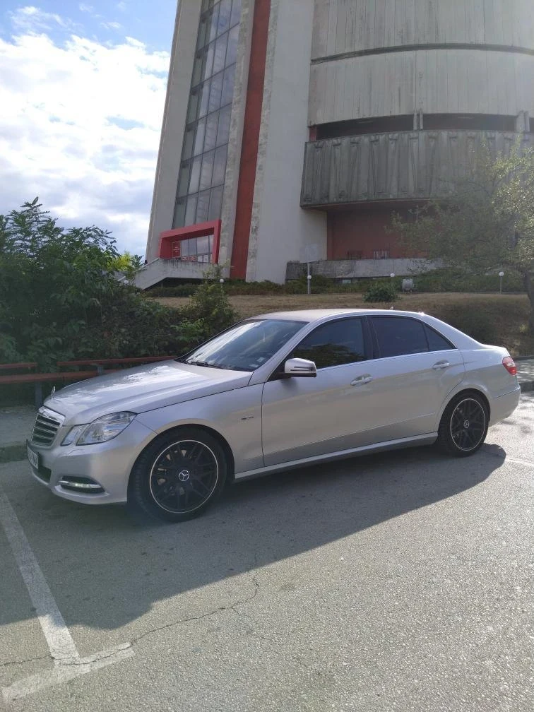 Mercedes-Benz E 350, снимка 2 - Автомобили и джипове - 47356566