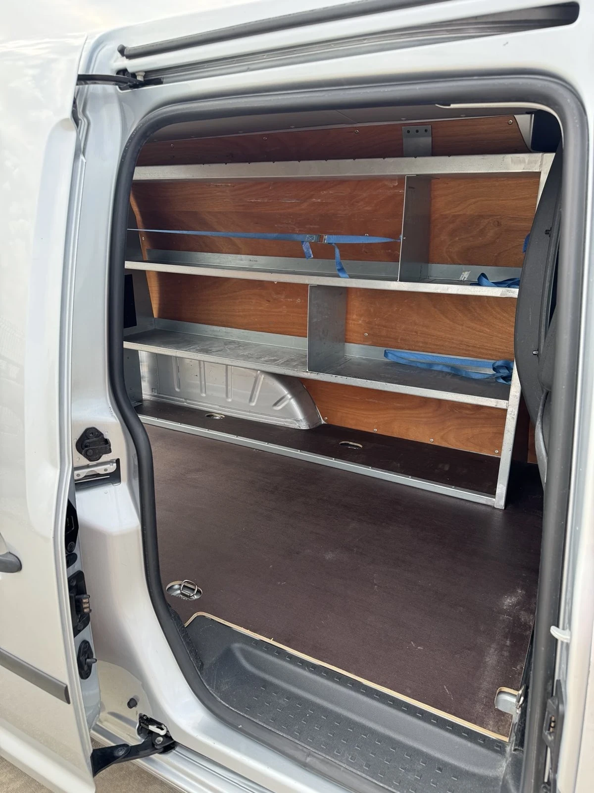 VW Caddy 2.0tdi-Maxi-Klima - изображение 10