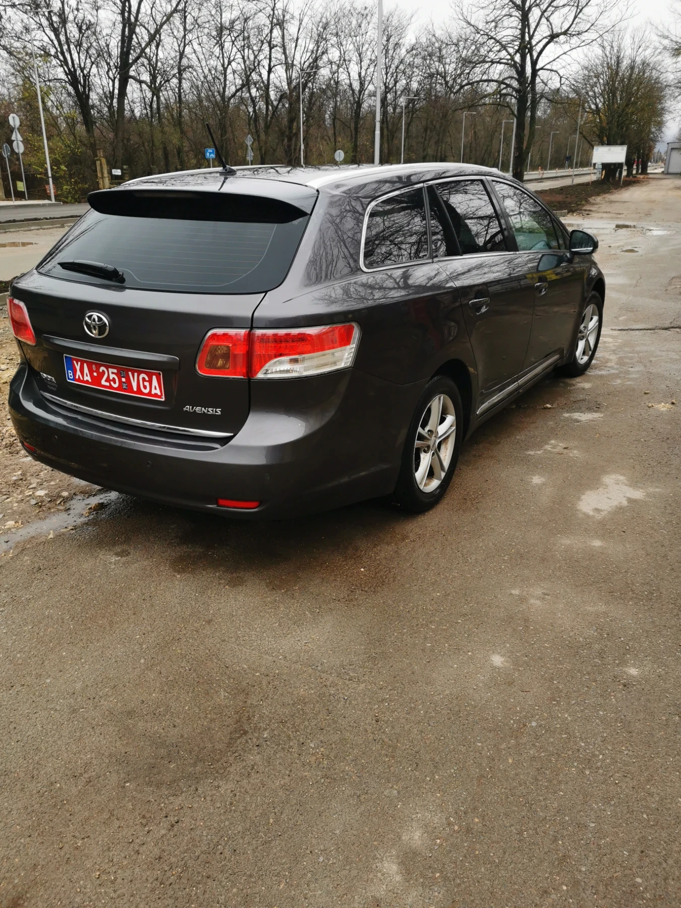 Toyota Avensis 2.0D4D - изображение 5