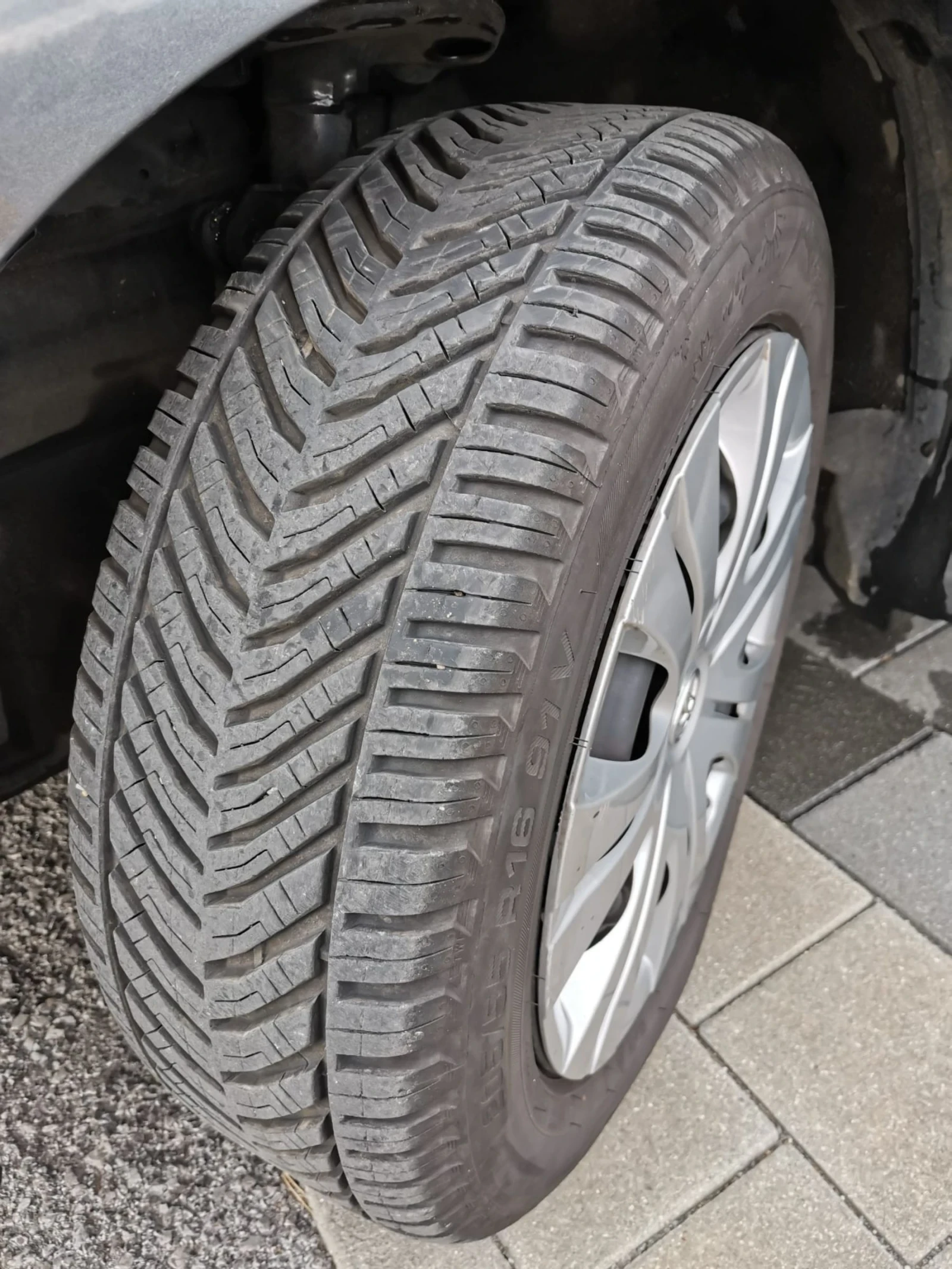 Toyota Auris Toyota Auris 1.6 vvti 124hps automatic 2007 | Mobile.bg � ����������� 12