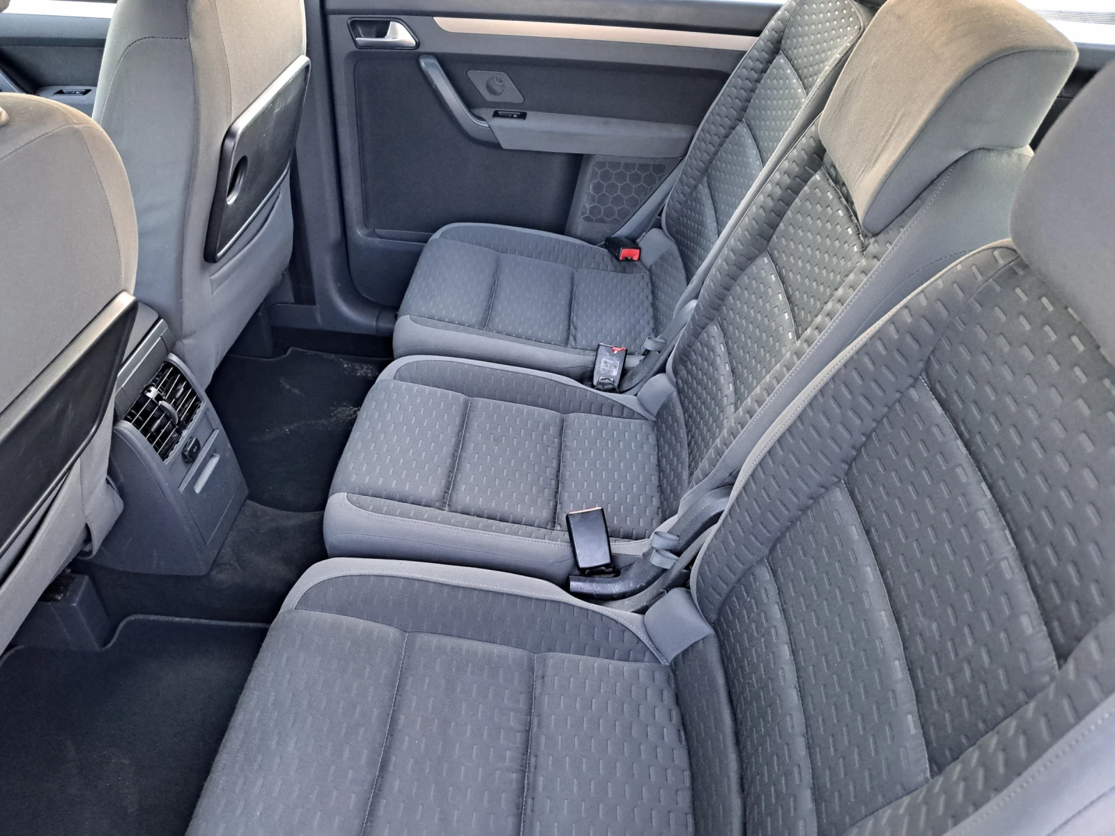 VW Touran 1.9���/7����� | Mobile.bg � ����������� 7