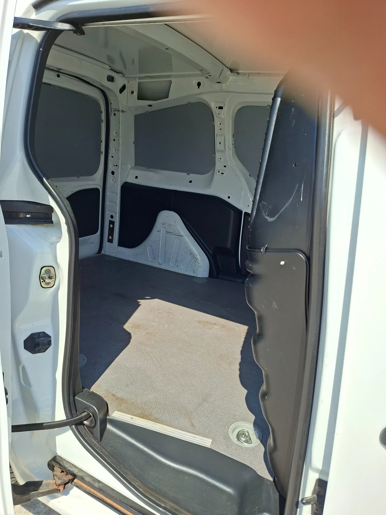 Citroen Berlingo 1.6hdi/172000км/2+ 1/N1/2017, снимка 13 - Автомобили и джипове - 53511019
