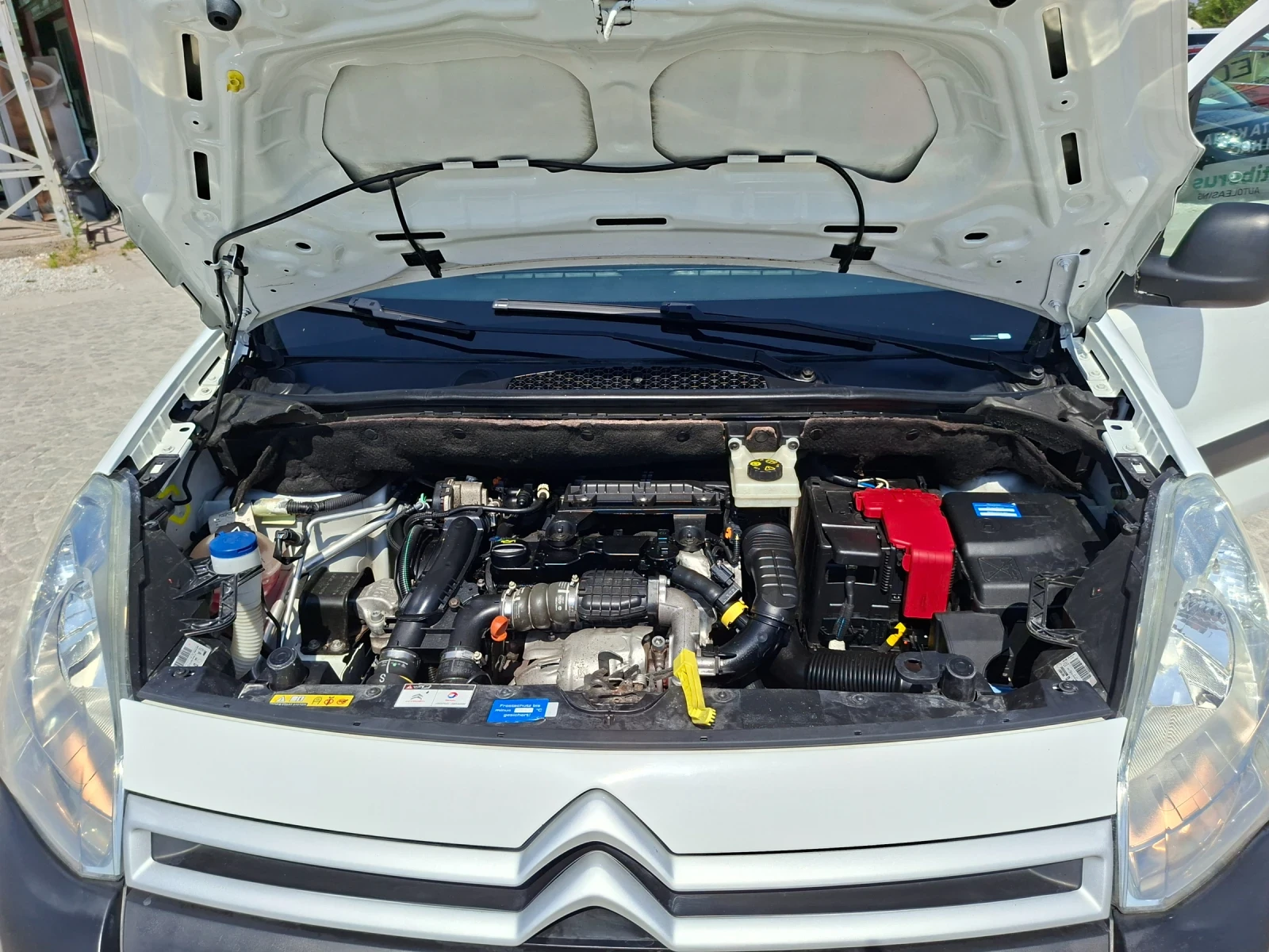 Citroen Berlingo 1.6hdi/172000км/2+ 1/N1/2017, снимка 15 - Автомобили и джипове - 53511019